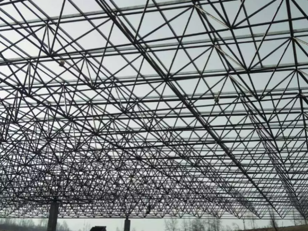 吴江螺栓球网架