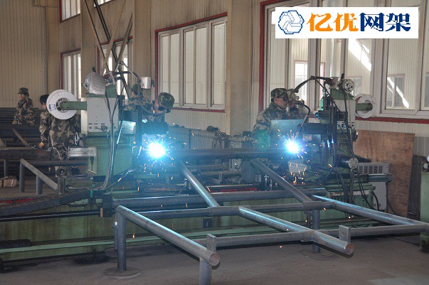吴江螺栓球网架加工车间